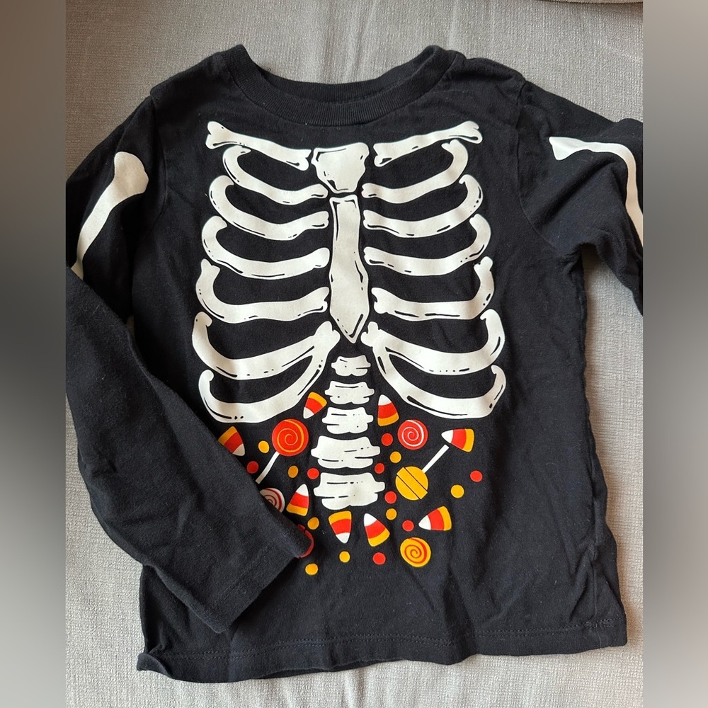 Children’s Place size 3T Halloween Skeleton long sleeve shirt